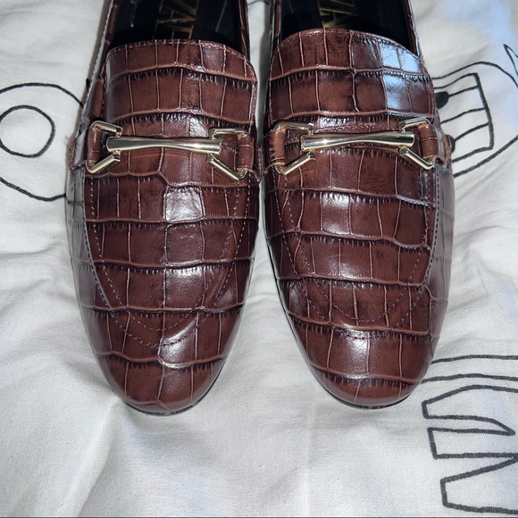 ZARA Faux Crocodile Loafers - Picture 3 of 11